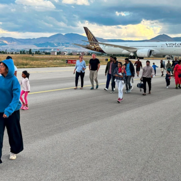 image INDIAN AIRLINES RECEIVE BOMB THREAT: GOVERNMENT ASKS META, X TO SHARE DATA