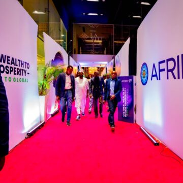 PHOTO NEWS: LAGOS STATE GOVERNOR RECEIVES HERBERT WIGWE TRAILBLAZER AWARD