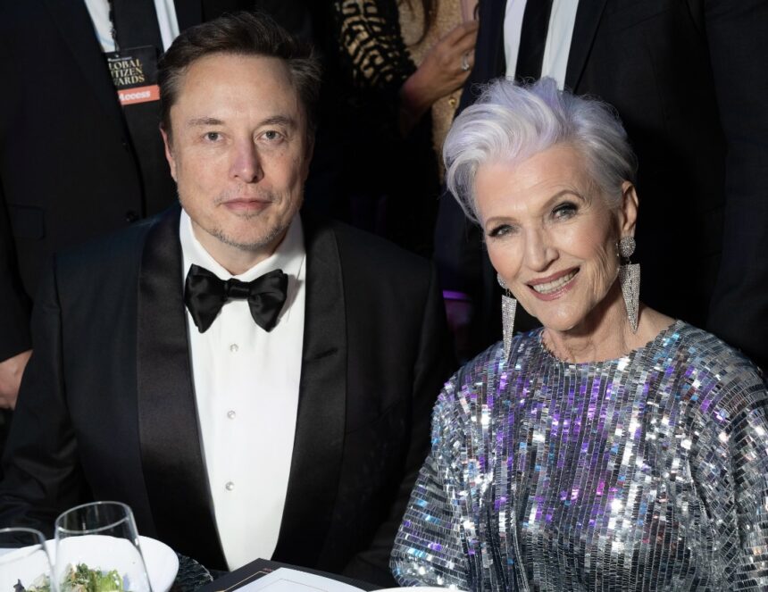 “HAPPY I’M NO LONGER A DEMOCRAT. I DON’T WANT TO BE FRIENDS WITH NASTY PEOPLE.” ELON MUSK’S MOTHER