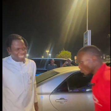 Video: And He Realizes He Doesn’t Have A Fridge When His Helper Bought Him Frozen Chickens