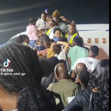 image Video: Airpeace Airline versus Nigerians Inability to Follow Rules