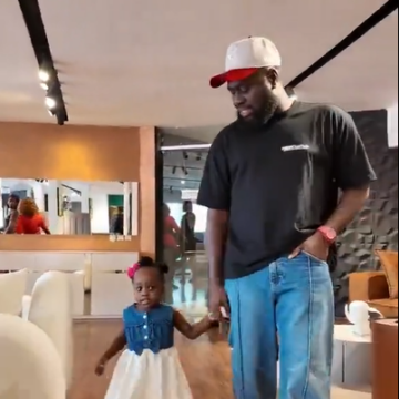 image Video: Content Creator and Comedian, Lasisi Elenu Meets Daughter as Santa Claus