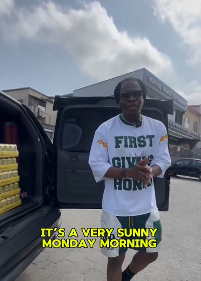 Video: Content Creator Buy Free Food And Drinks For Nigerians Amidst Food Scarcity, Gifts Pastor House Rent.