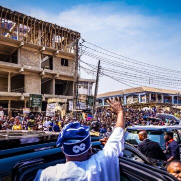 WhatsApp Image 2025-01-04 at 15.35.56_e407a9f0 PBAT Reveals Lagos Island Warmth Welcome Fuel His Determination To Create A Brighter Future For that Works.