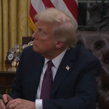 US President Signs Executive Order Ending Birthright Citizenship.