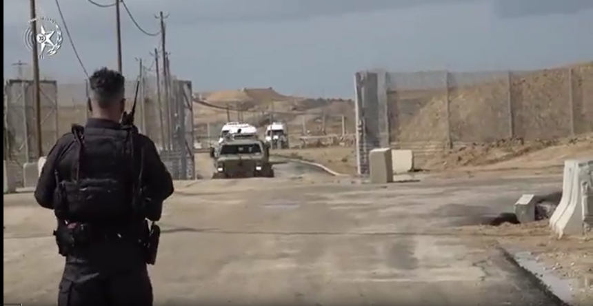 Video: Israeli Police Officers Honor The Deceased Remains With A Show Of Respect As Convoy Passes By