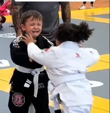 Video: The Little Girl That Beat Boys Up In Wrestling