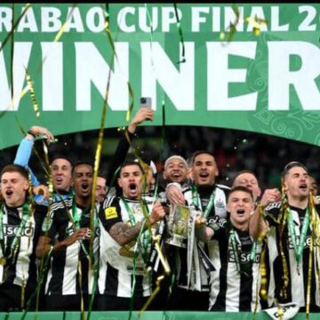 Photo News: Newcastle United Lift Their First Trophy In 70 Years.