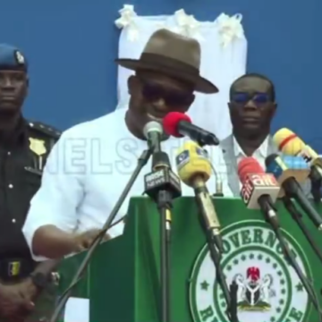 image Video: “I’m Not Scared Of Anything; The Worst That Can Happen Is Me To Leave The Office.” — Rivers State Governor, Sim Fubara.