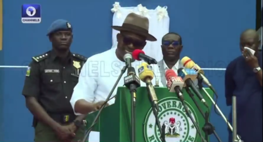 Video: “I’m Not Scared Of Anything; The Worst That Can Happen Is Me To Leave The Office.” — Rivers State Governor, Sim Fubara.