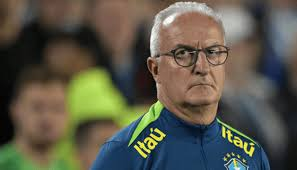 Dorival Júnior’s job as Brazil coach is under threat as the federation rekindles interest in Carlo Ancelotti.