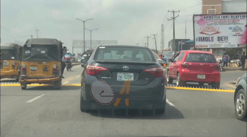 Oyo State Government Install ‘One-Way’ Tyre Spikes To Discourage Motorists From Driving On The Wrong Side Of The Road