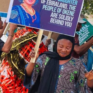 Photos And Video: “I’m Not A Law Breaker, I Appreciate The Governor, We Came By Helicopter And Not By Road. No Convoy So We Didn’t Break The Law.” – Kogi Central Senator Natasha Η Akpot