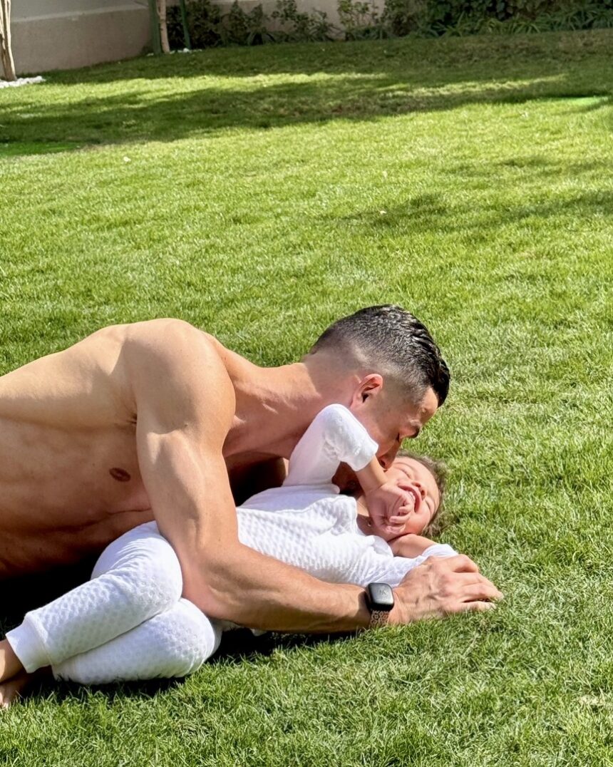 Cristiano Ronaldo: “Happy Day, My Love! Our Love Is Always With You. #Angelybella.”