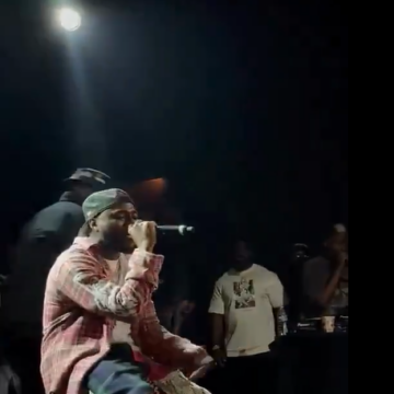 Video: Davido Performing A New Song “10 KILO” Off His “5ive” Album In New York 