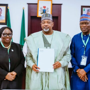 Federal Government Signs Financial Agreement For VCN