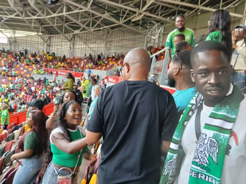 “He Is Not Allowed To Take Pictures With The Team!”—Eyewitness Recounts Why Officials Block The Nigerian Football Team From Taking Picture With Obi In London
