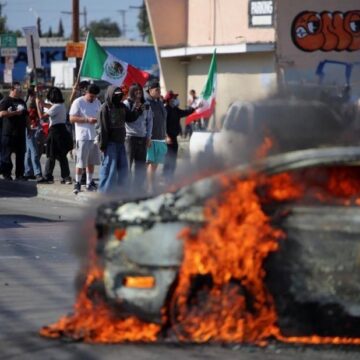WhatsApp Image 2025-06-09 at 07.59.12_483e42a9 Los Angeles Protest: Rioters Set Fire To California Highway Patrol Vehicle With Officers Trapped Under An Overpass