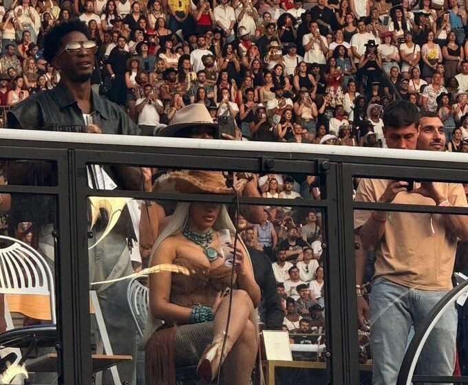 WhatsApp Image 2025-06-23 at 15.02.23_32811174 Cardi B Spotted At Beyoncé’s Cowboy Carter Tour In Paris.