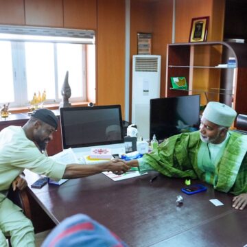 WhatsApp Image 2025-06-25 at 12.21.30_7a18f125 Chess And Politics Photo Story: ‘Chess In Slums Africa’ Convener Tunde Onakoya Meets With Minister Of Foreign Affairs Yusuf Tuggar