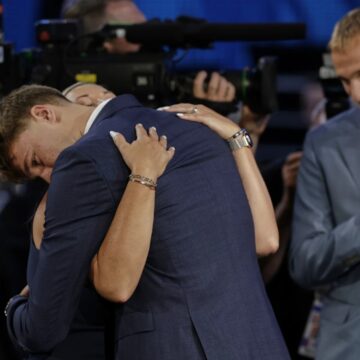 Moms Take Center stage At NBA Draft As Sons Appreciate All The Effort They’ve Put In