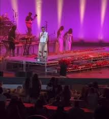 image Wizkid PerformS “Ojuelegba” At His Hollywood Bowl Concert.