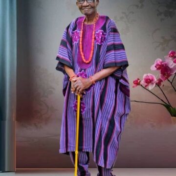 Fuji Musician Wasiu Alabi Pasuma, Celebrates Dad At 95