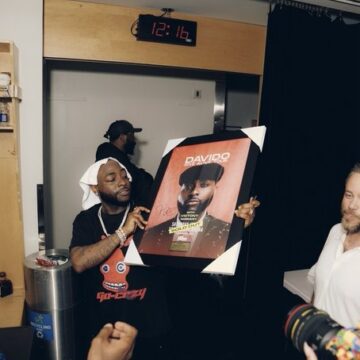 “The Only Way To Do Great Work Is To Love What You Do … Miracles Sometimes Occur, But One Has To Work Terribly Hard For Them. God I Am GRATEFUL”—Davido On Toronto Tour