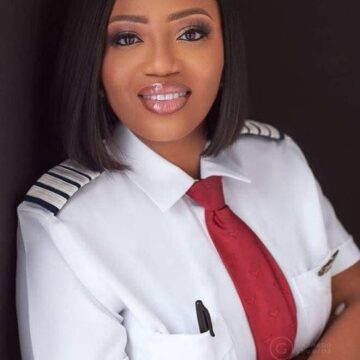 WhatsApp Image 2025-08-08 at 10.35.10_8caa8632 Photo: Meet Captain Oluranti Ogoyi, , The Pilot Who Prevented K1 De Ultimate From Boarding The ValueJet Aircraft.
