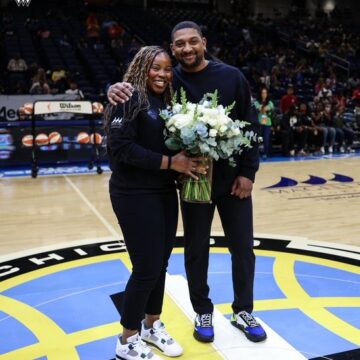 Photo: Chicago Sky Celebrates Coach Rena For D’Tigress’ Recent FIBA Afrobasket Championship Win