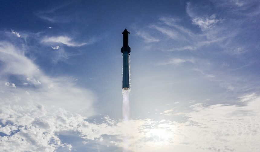WhatsApp Image 2025-08-27 at 09.01.09_08a637cf SpaceX Starship Successfully Completes Historic Test Flight