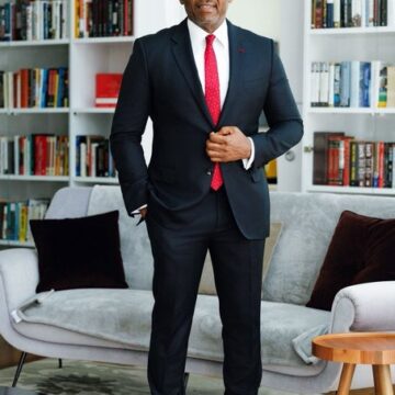 Nigerian Economist And Banker Tony Elumelu, Shares Leadership Tips, Cites Managing A Bank At A Young Age As An Example