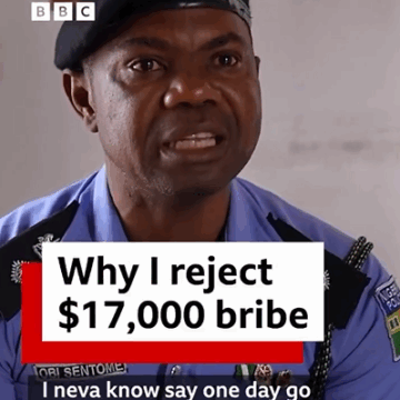 image Video: Nigerian Police Officer Who Rejected $17,000 Bribe Was Promoted From Superintendent To Chief Superintendent Of Police And Awarded A New Car And House