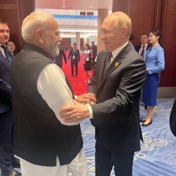 WhatsApp Image 2025-09-01 at 08.08.36_b2189356 Photo News: Indian Prime Minister Narendra Modi And Russian President Vladimir Putin Shares Warm Embrace At SCO Summit In China