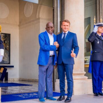 WhatsApp Image 2025-09-11 at 11.03.56_741281a7 French President Emmanuel Macron Receives President Tinubu During His “Working 10-Day-Leave” At The Élysée Palace For Productive Lunch.