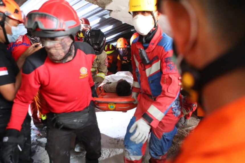Rescuers Turn To Heavy Machinery As Hope Fades Of Finding Survivors Of Indonesia School Collapse