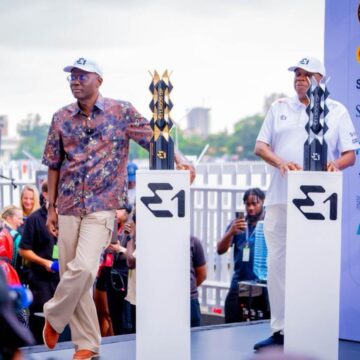 Lagos Grand Prix: Nigerian Billionaire Businessman Femi Otedola Praises Governor Sanwo-Olu Over UIM E1 World Championship.