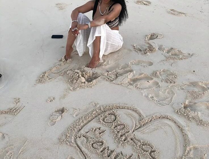 Trinidadian Rapper And Singer Nicki Minaj Celebrates 5th Wedding Anniversary To Husband Kenneth Petty.  