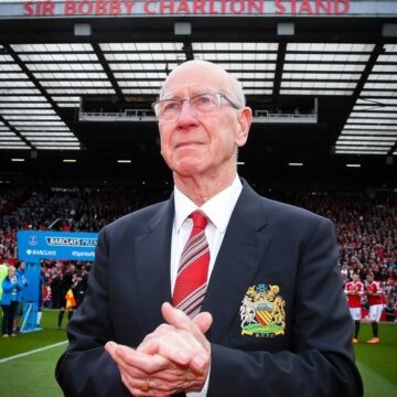 WhatsApp Image 2025-10-21 at 14.17.33_6b777981 “On 21 October 2023, We Said Goodbye To The Late, Great Sir Bobby Charlton ❤️”— Manchester United Still Mourns Its Legendary Superstar’s Demise Two Years After