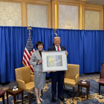 President Trump Meets With Wife Of Assassinated Japan’s P.M Mrs. Abe, Receives A Piece Of Art That She Created With A Message Of Peace.