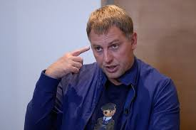 image French Police Arrest 4 In Alleged Plot Targeting Exiled Russian Activist Vladimir Osechkin