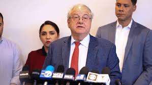 image Chicago Father Of Child Fighting Cancer Released On Bond By Immigration Judge