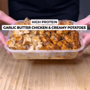 Your Go To Comfort Food: Garlic Butter Chicken And Creamy Potatoes