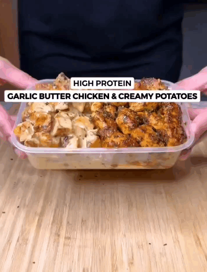 Your Go To Comfort Food: Garlic Butter Chicken And Creamy Potatoes