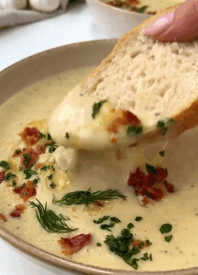 Tasty Roasted Garlic Soup, Perfect For Chilly Weather