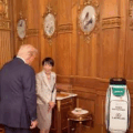 Takaichi Gifts Assassinated Prime Minister Abe’s Putter To President Trump.