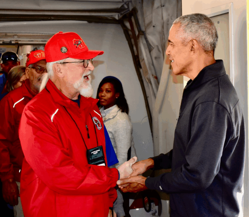 image Armistice Day: Former US President Barack Obama Welcomes Flight Of Veterans And Their Families As They Arrived In DC.