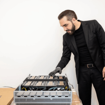 image “Just Bought A Computer”—El Salvador Leads The Way In Sustainable Innovation, As President Bukele Drives The Future Of Technology
