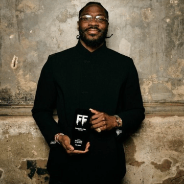 Nottingham Forrest Player Ola Aina, Wins Football Fits Men’s Personality Of The Year.