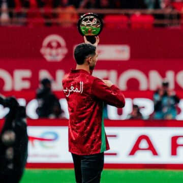 Sport Story: Achraf Hakimi With His CAF Men’s Player Of The Year Award             